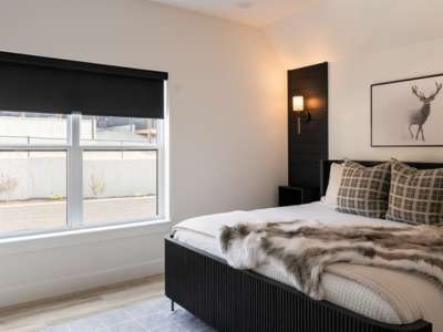 Roller blinds, cordless, light filtering, bedroom 
