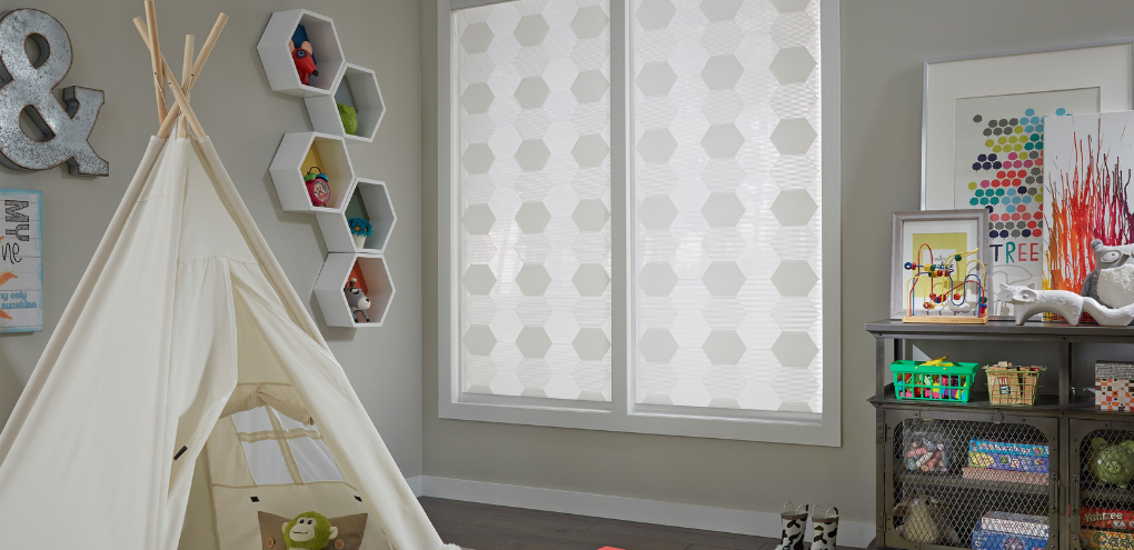 1 Pop-Up Desktop Child-Safe Roller Shades Play Room