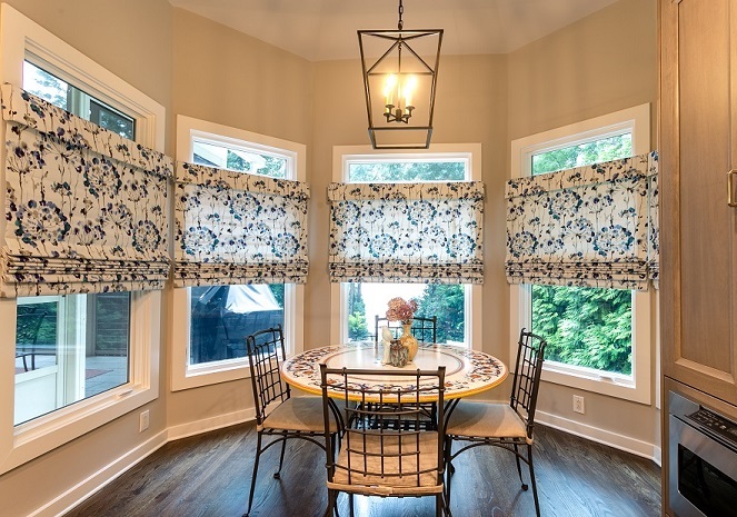 Patterned Roman Shades for Breakfast Nook